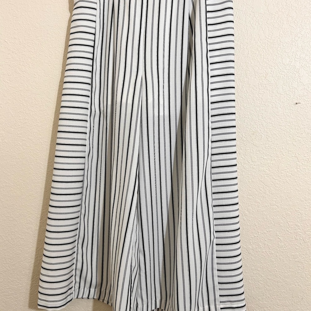 Doe & Rae Wide Leg Cropped Striped Pants Size M - Picture 2 of 8